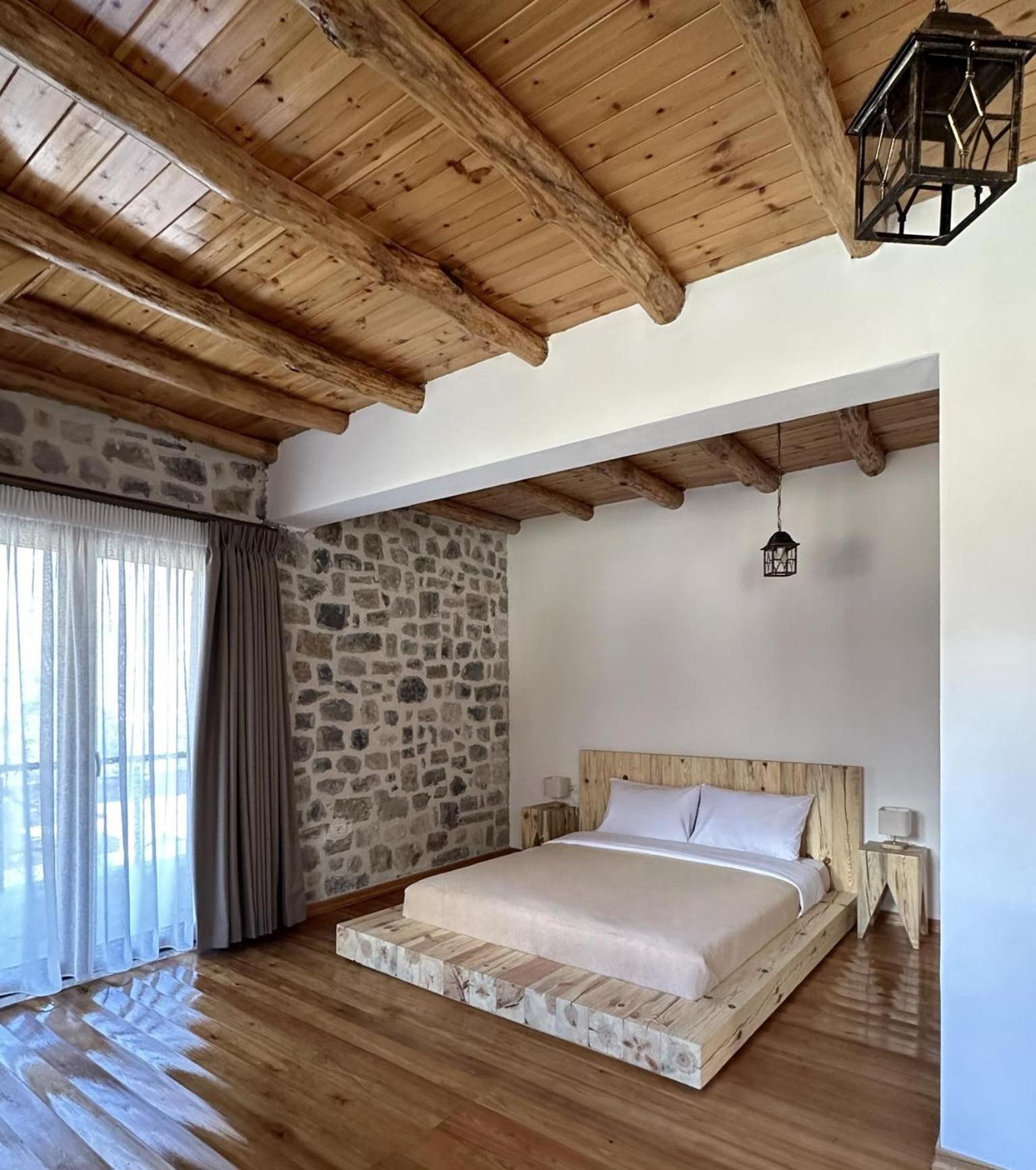 Valter & Drita'S Guesthouse 세스 외부 사진