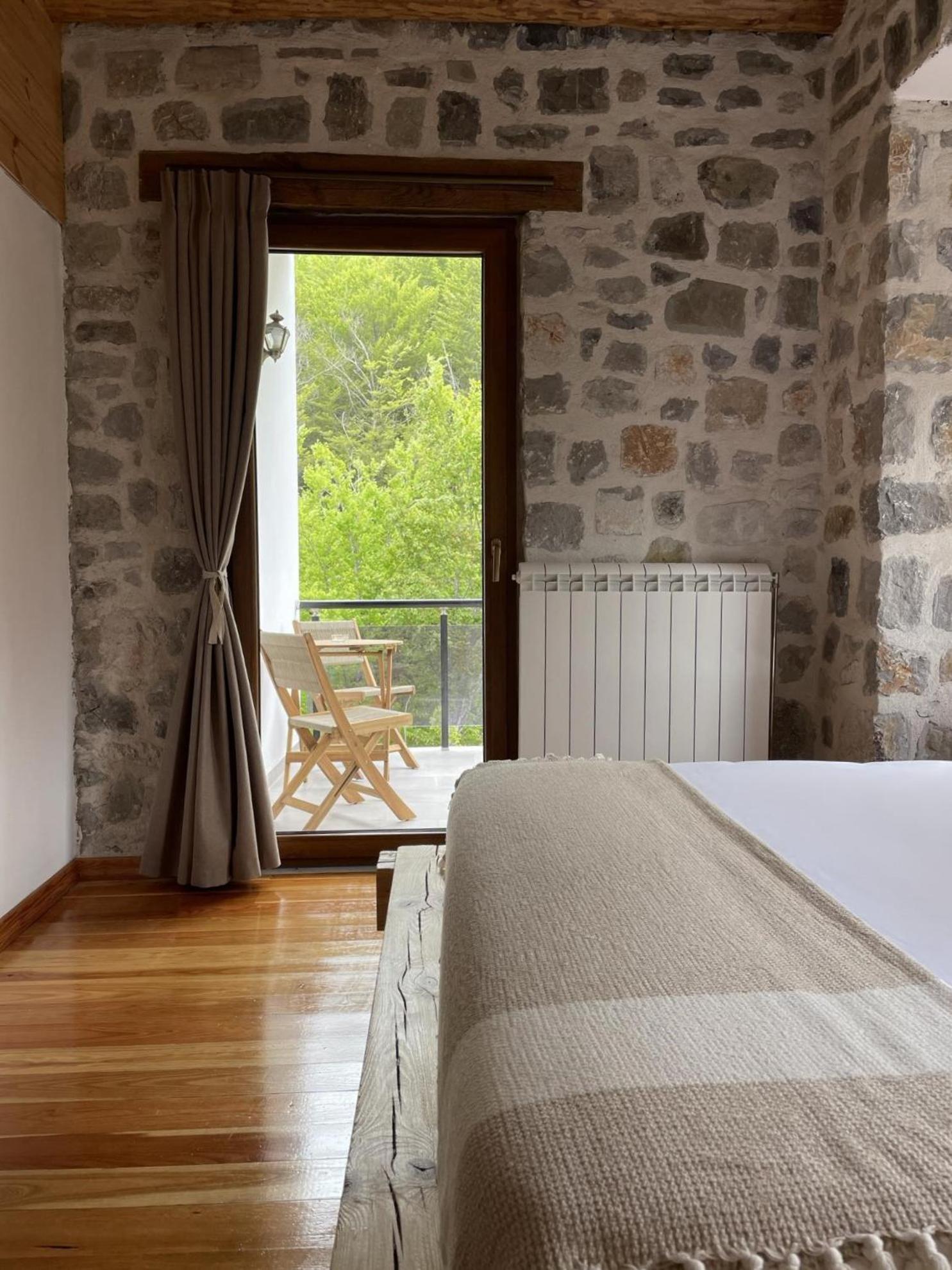 Valter & Drita'S Guesthouse 세스 외부 사진