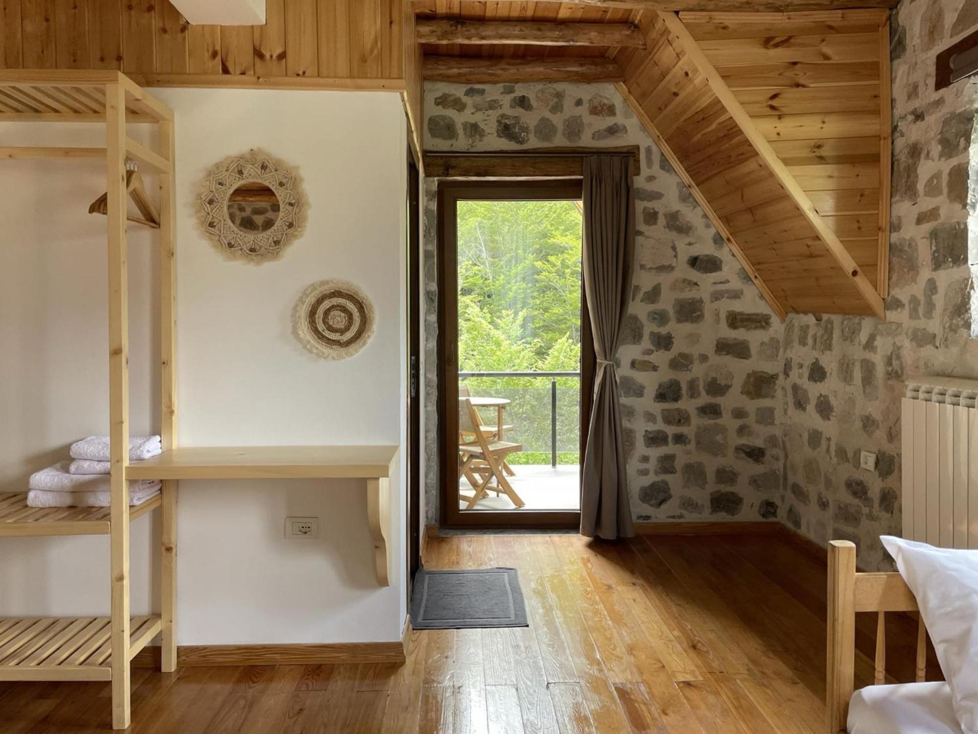 Valter & Drita'S Guesthouse 세스 외부 사진