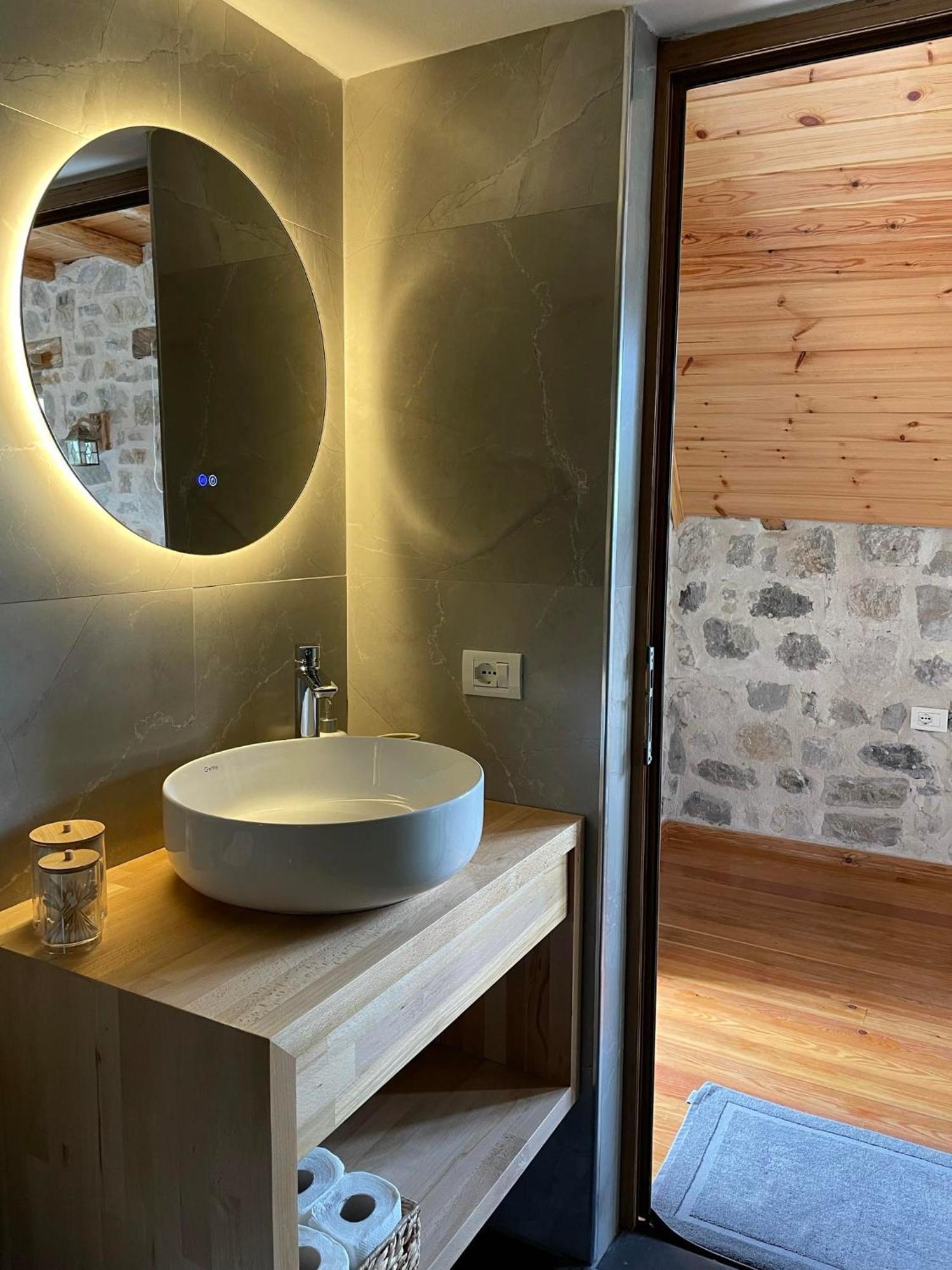 Valter & Drita'S Guesthouse 세스 외부 사진