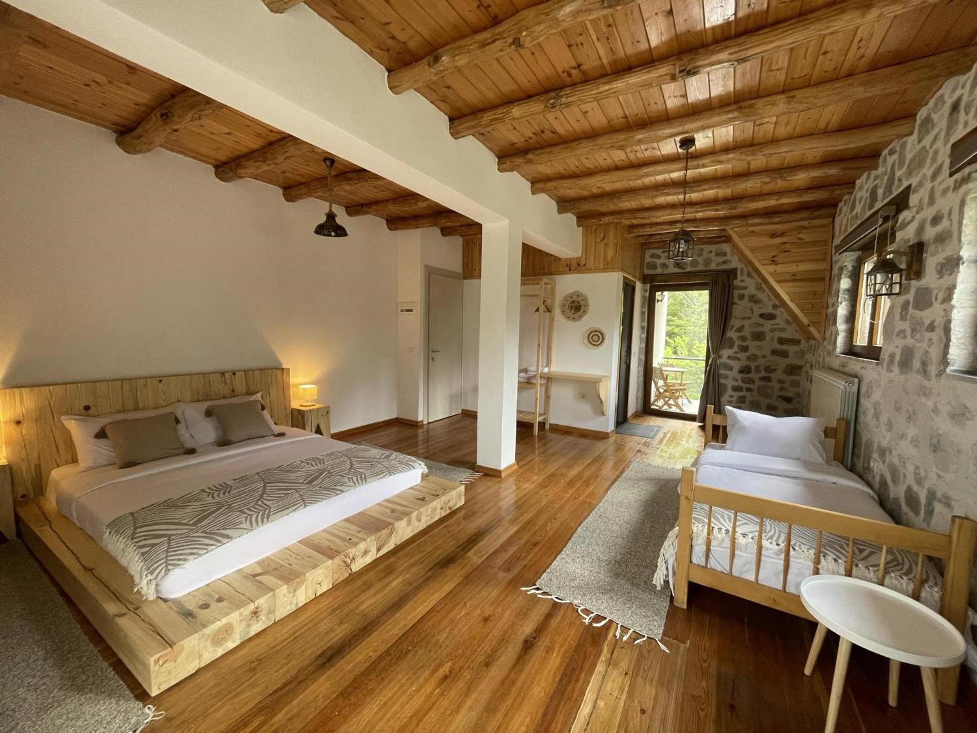 Valter & Drita'S Guesthouse 세스 외부 사진