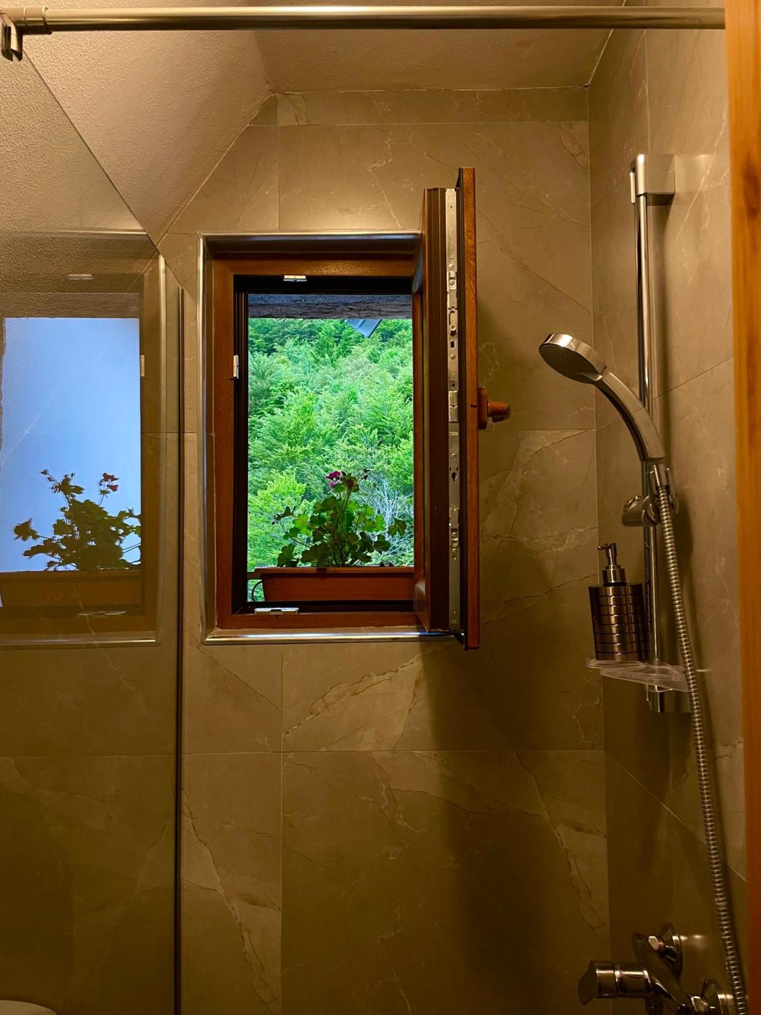 Valter & Drita'S Guesthouse 세스 외부 사진