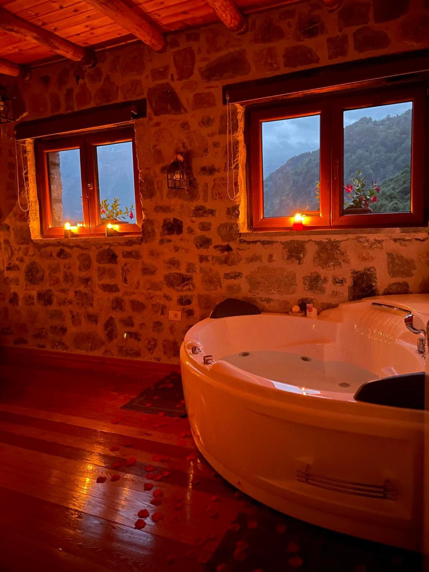 Valter & Drita'S Guesthouse 세스 외부 사진