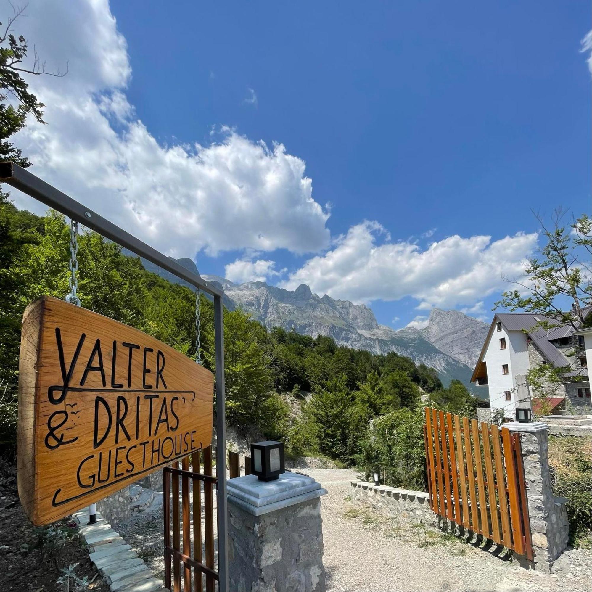 Valter & Drita'S Guesthouse 세스 외부 사진
